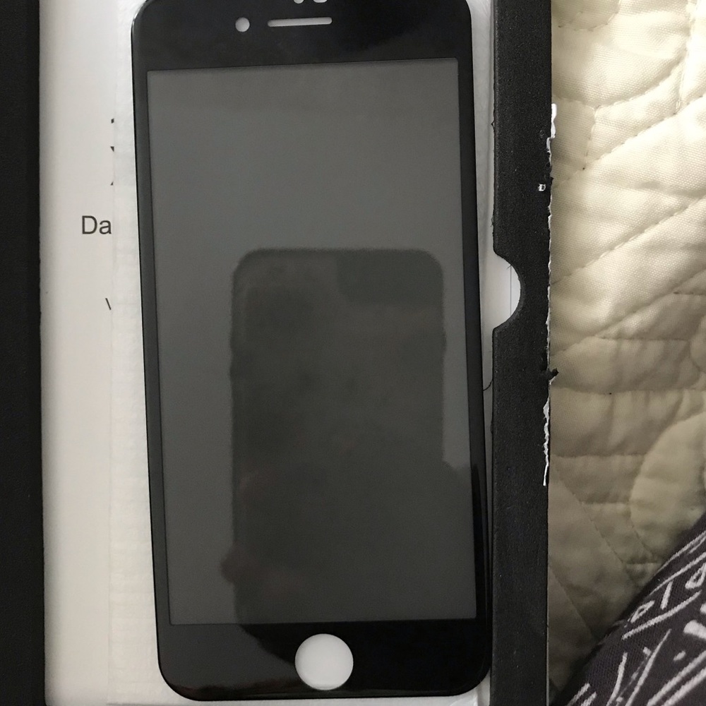 iPhone 6,7,8 privacy screen protector.